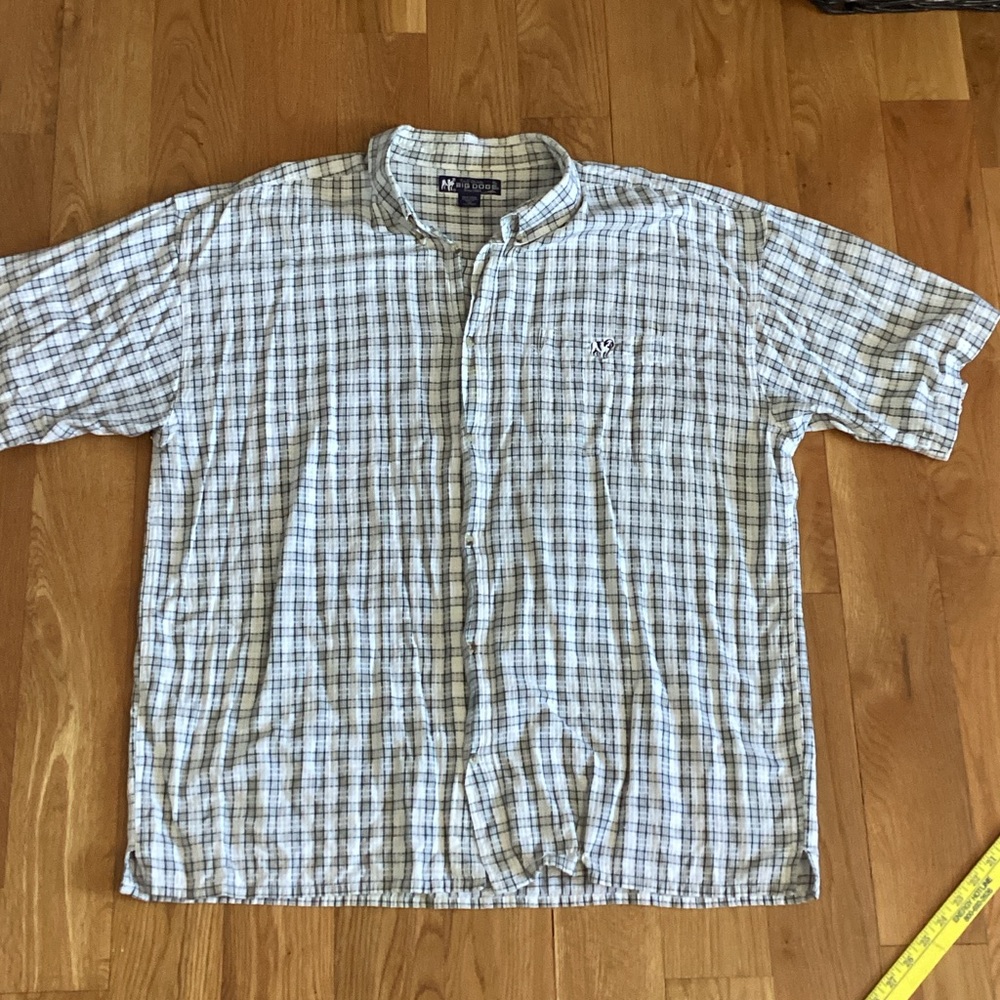 Big Dogs Men’s Short-Sleeve Plaid Button-Down Shirt Green, Beige, Grey Checkered